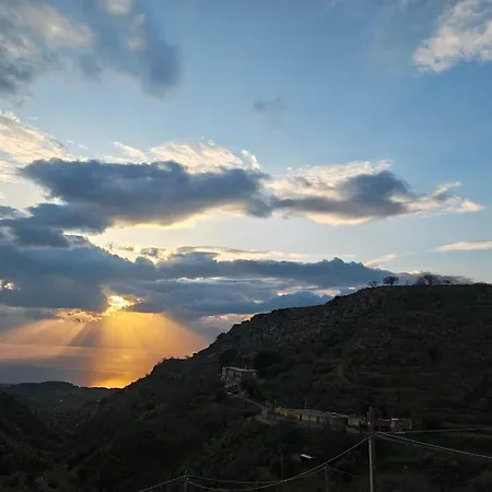 Casa Del Borgo Motta San Giovanni